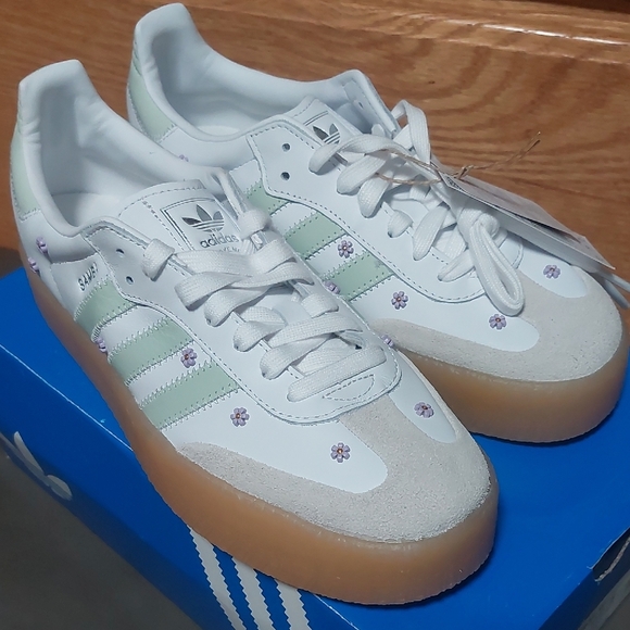 Adidas White and Mint Green Floral Samba Size 8.5 - Picture 3 of 6